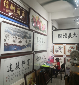 店内摆设